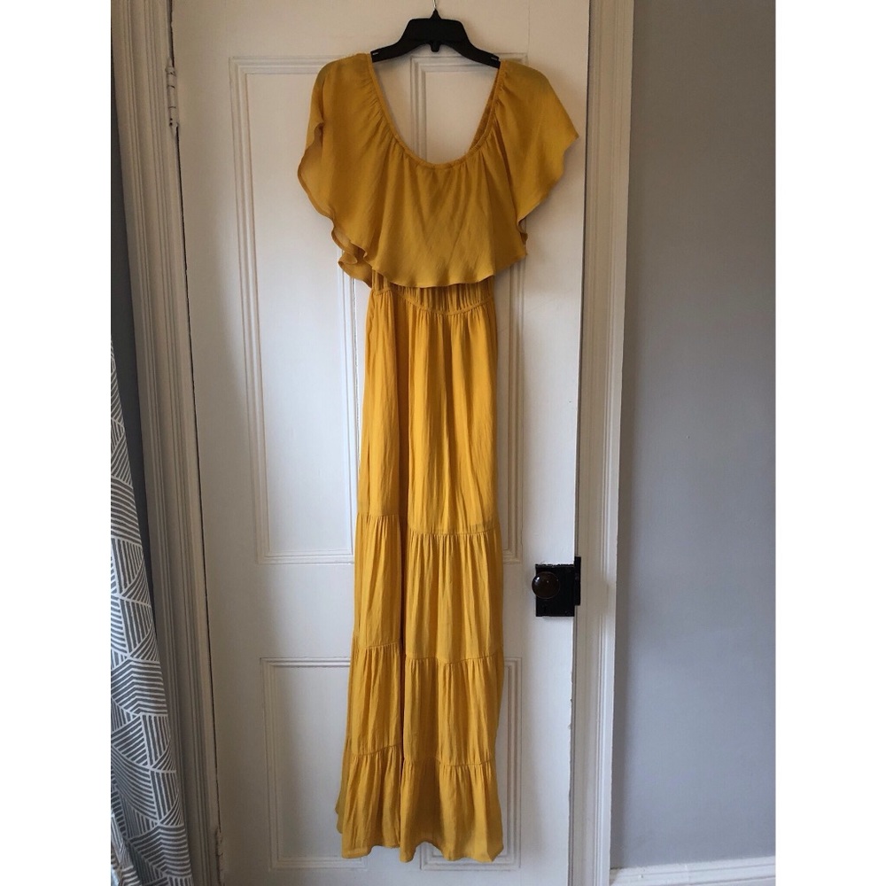 Off-the-shoulder Maxi Dress